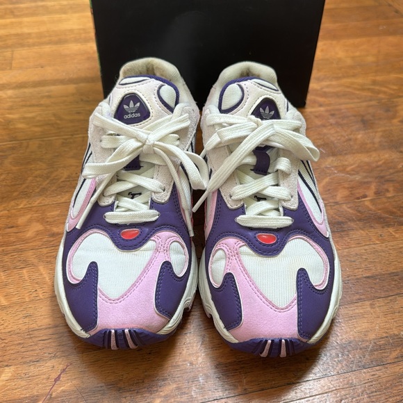 Women's Yung-1 Frieza Adidas Dragon Ball Z Shoes / Size 5 / Original Box - Picture 2 of 13